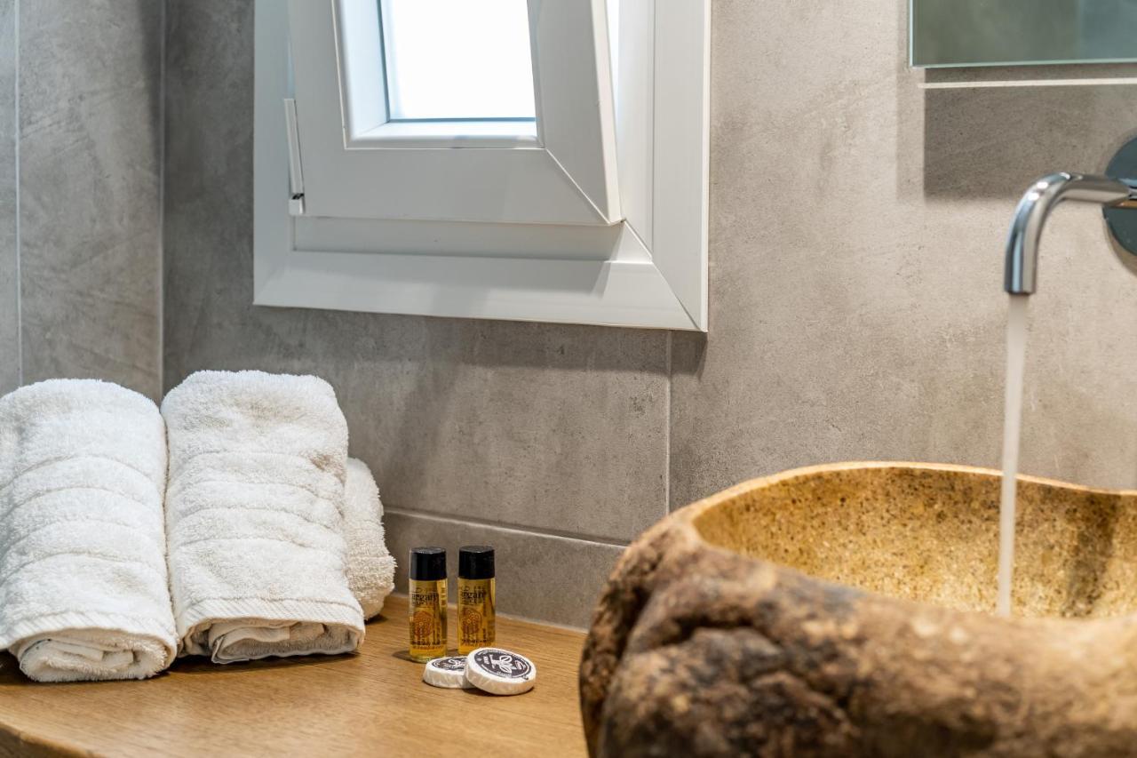 Amer Suites Fira  Ngoại thất bức ảnh